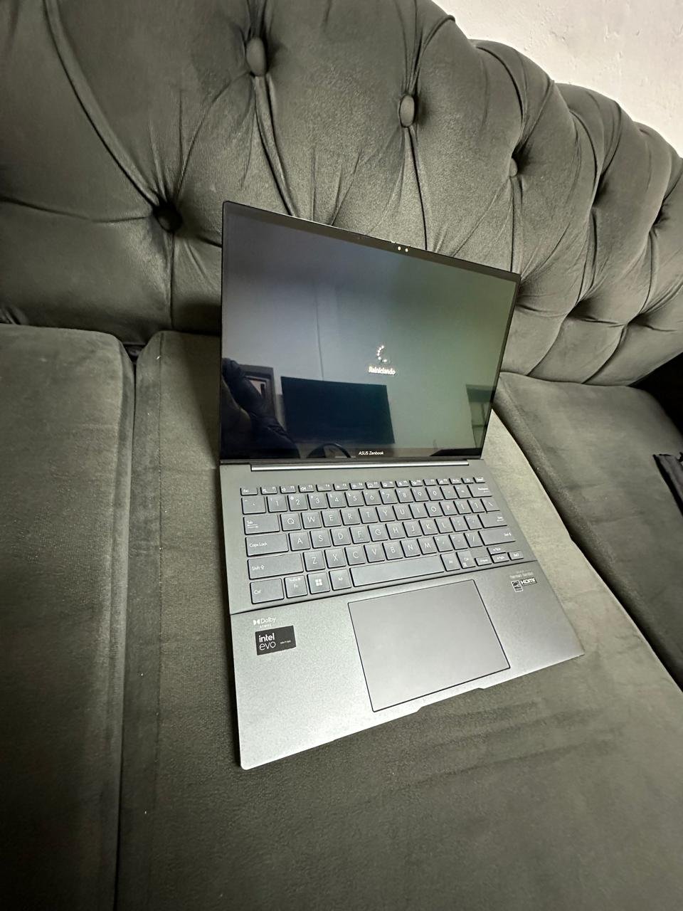 Netbook Asus Q425M ( Usada ) - Image 2