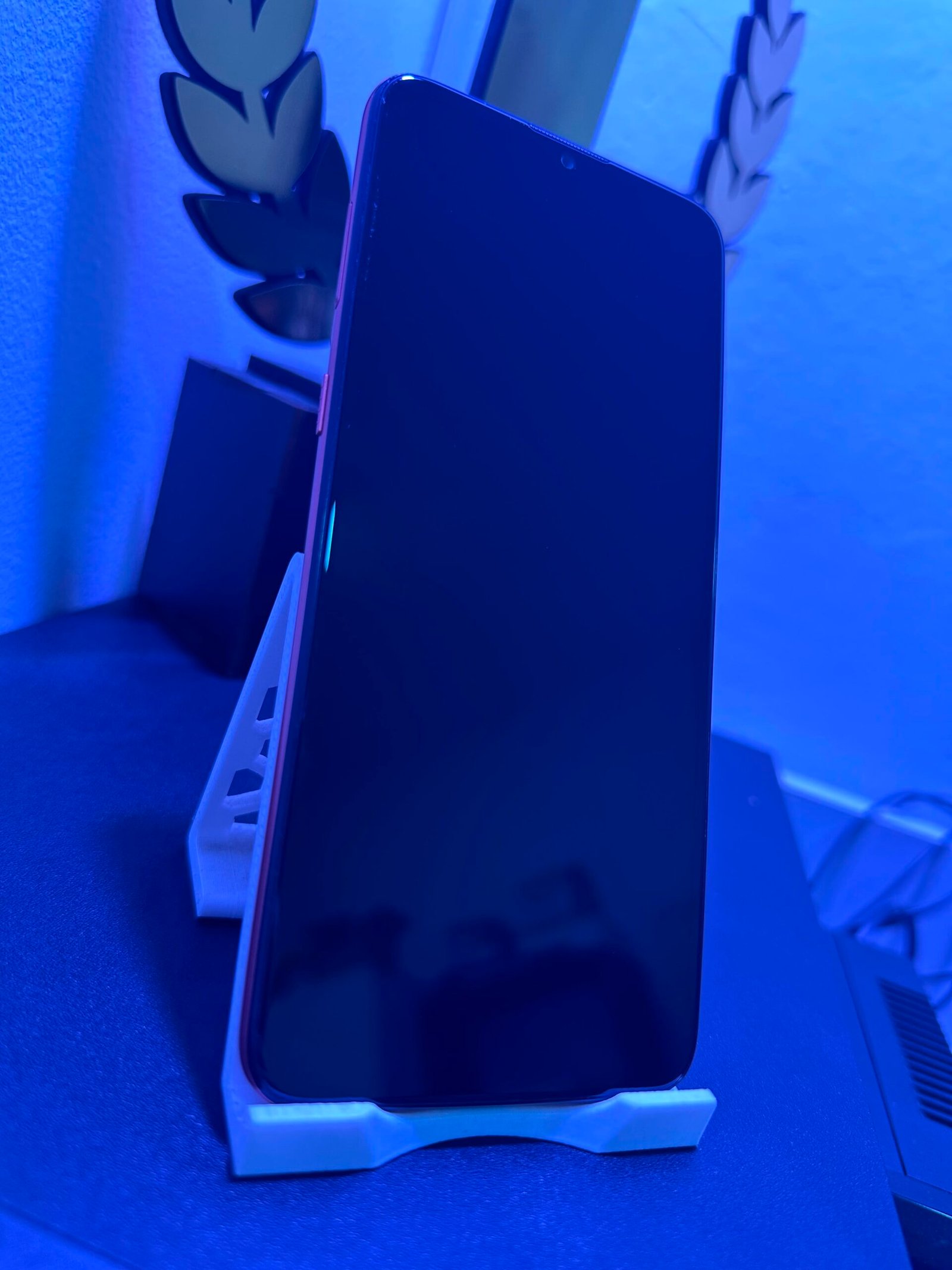 Motorola E7 32GB - Image 2